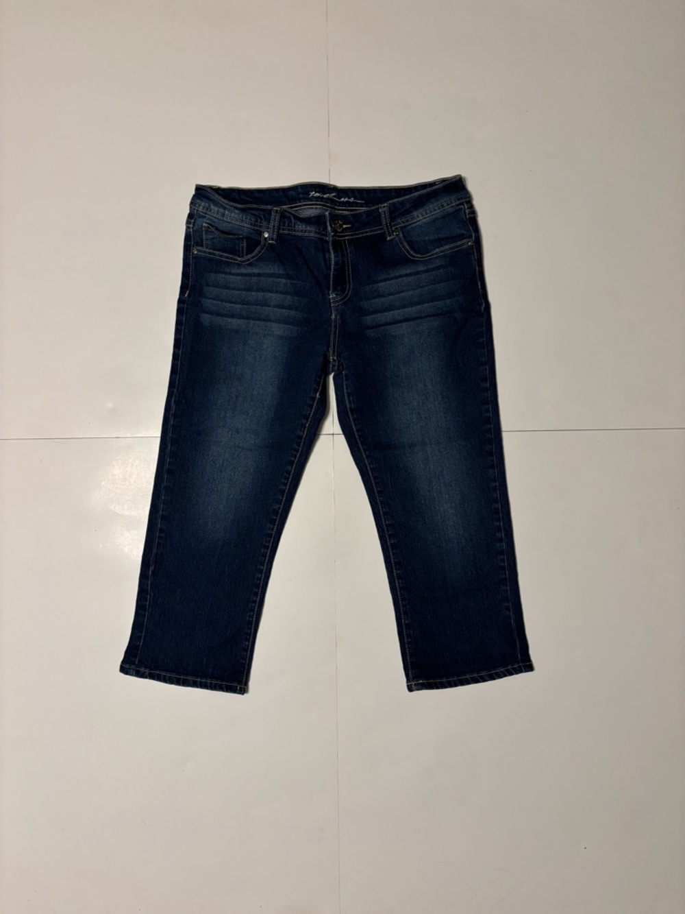 Women's Dark Blue Cropped Jeans
